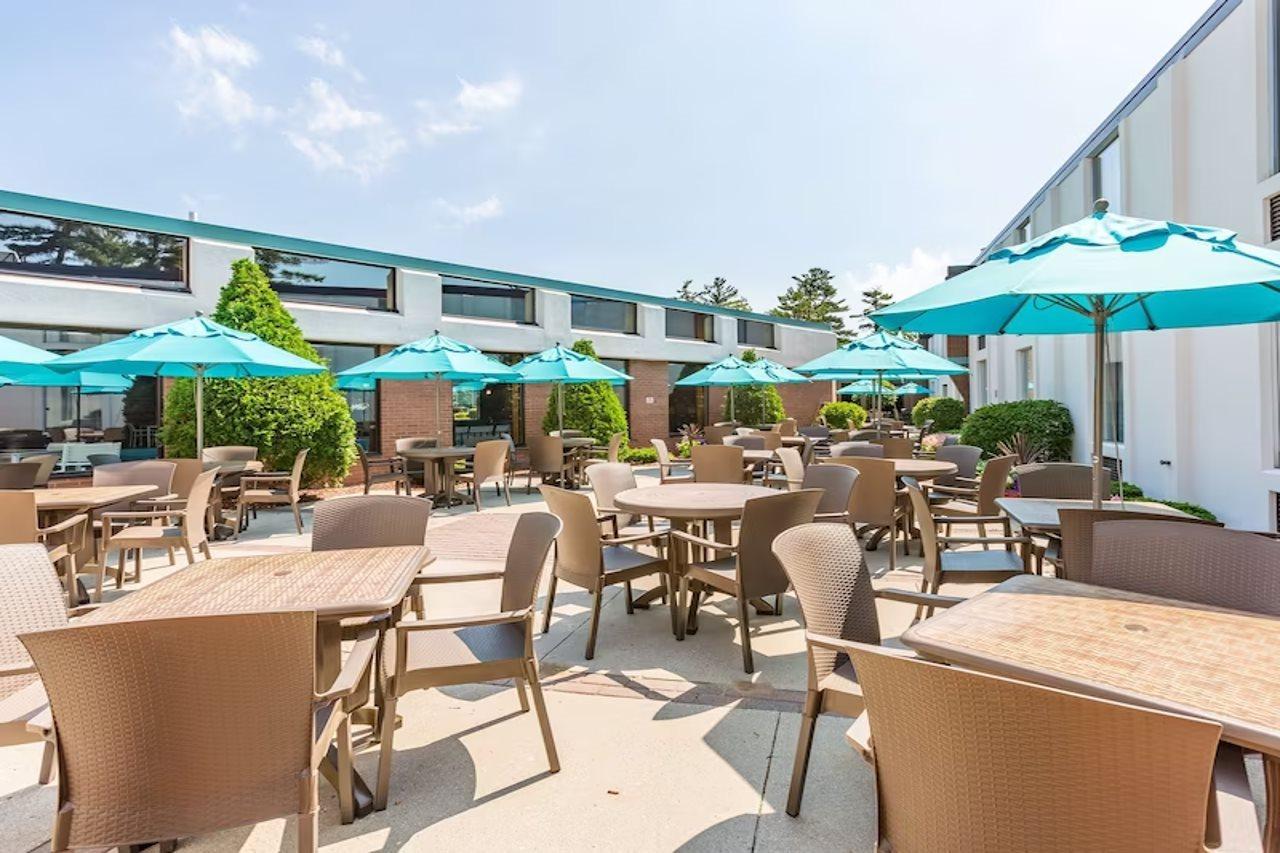 Country Inn & Suites By Radisson, Traverse City, Mi Exterior foto