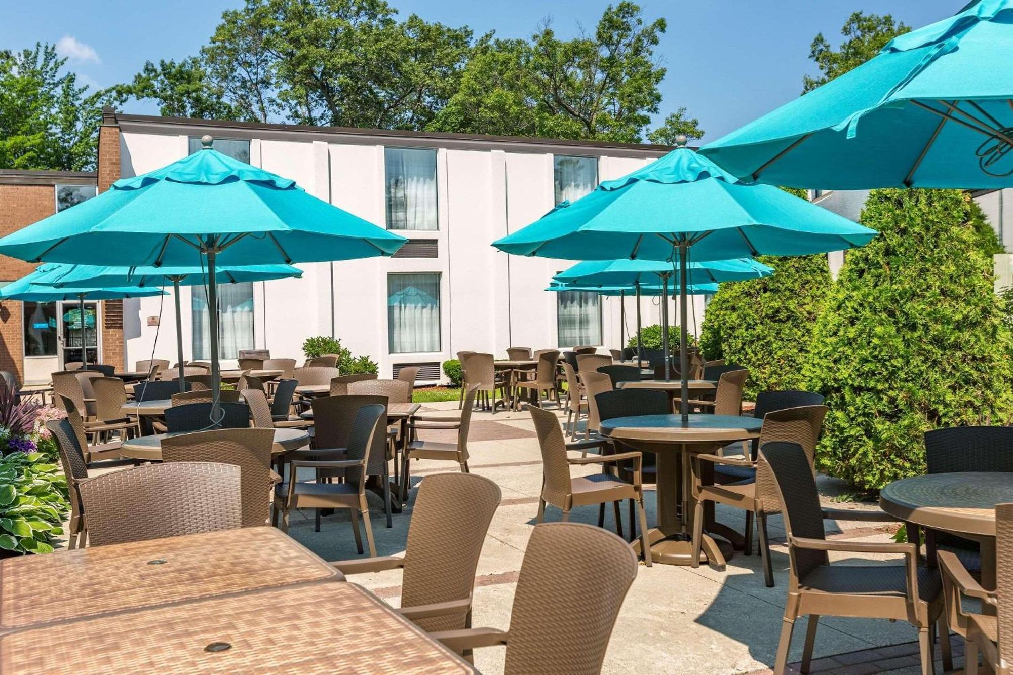 Country Inn & Suites By Radisson, Traverse City, Mi Exterior foto