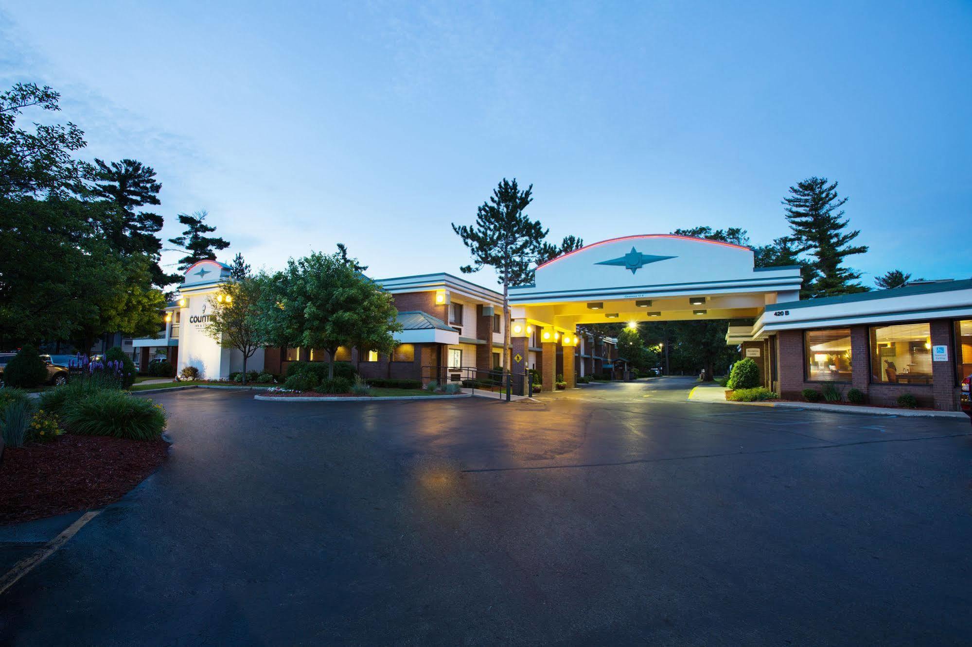 Country Inn & Suites By Radisson, Traverse City, Mi Exterior foto