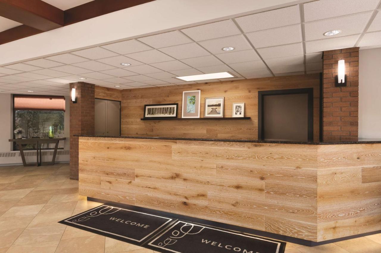 Country Inn & Suites By Radisson, Traverse City, Mi Exterior foto